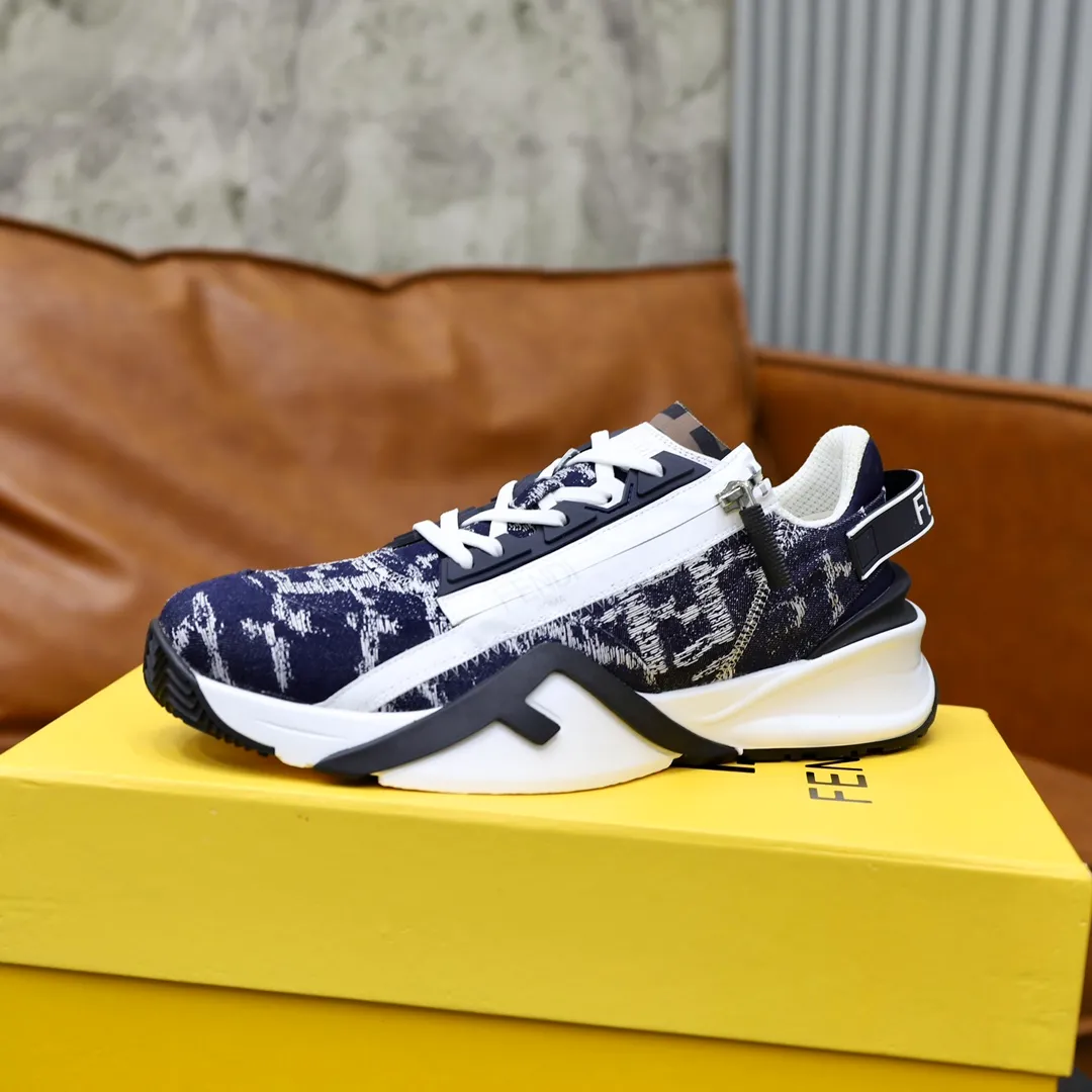 Men's shoes 280🔥 Brand: FENDI Size: 38-44 (45, 46 customized) Grade: Original quality High version Material: Imported cowhide stitching brand cloth ➕ High-quality and comfortable lining Original lightweight non-slip outsole Style category: Travel Fashion casual shoes Versatile trend